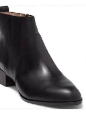Madewell Classic Black Leather Ankle Boot